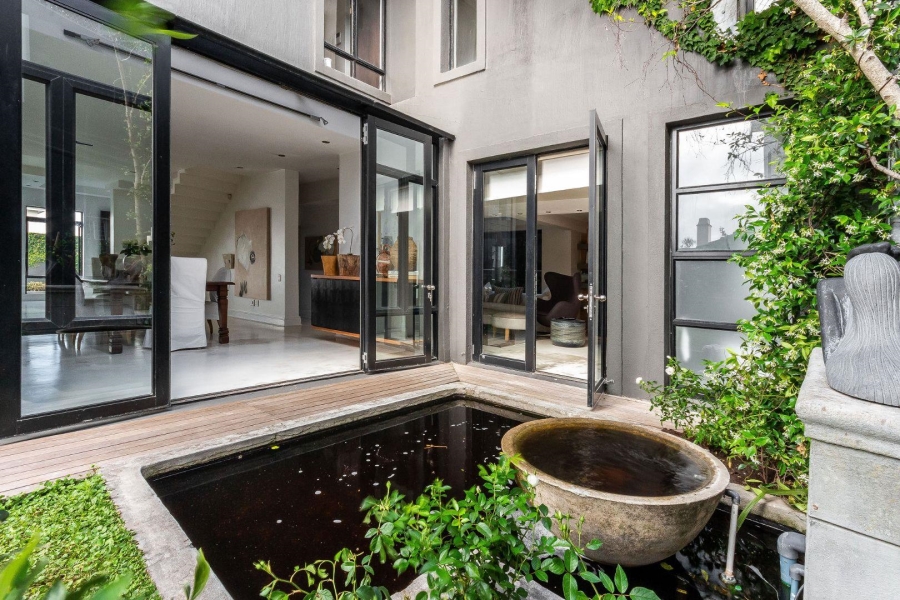 To Let 3 Bedroom Property for Rent in Fresnaye Western Cape